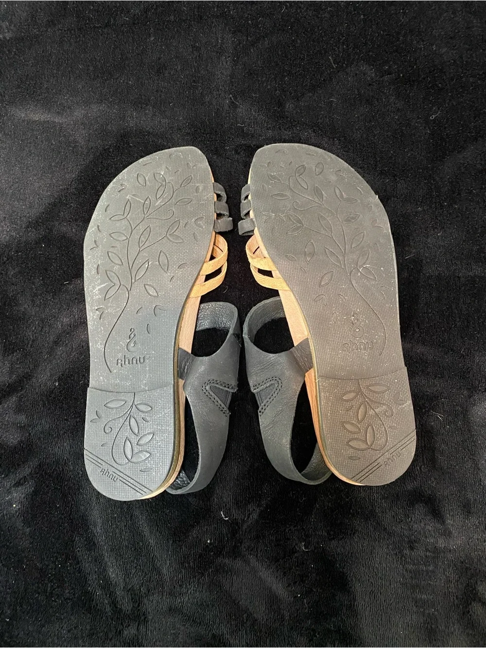 Ahnu Saratoga Leather Flats Sandals Women’s Size 8